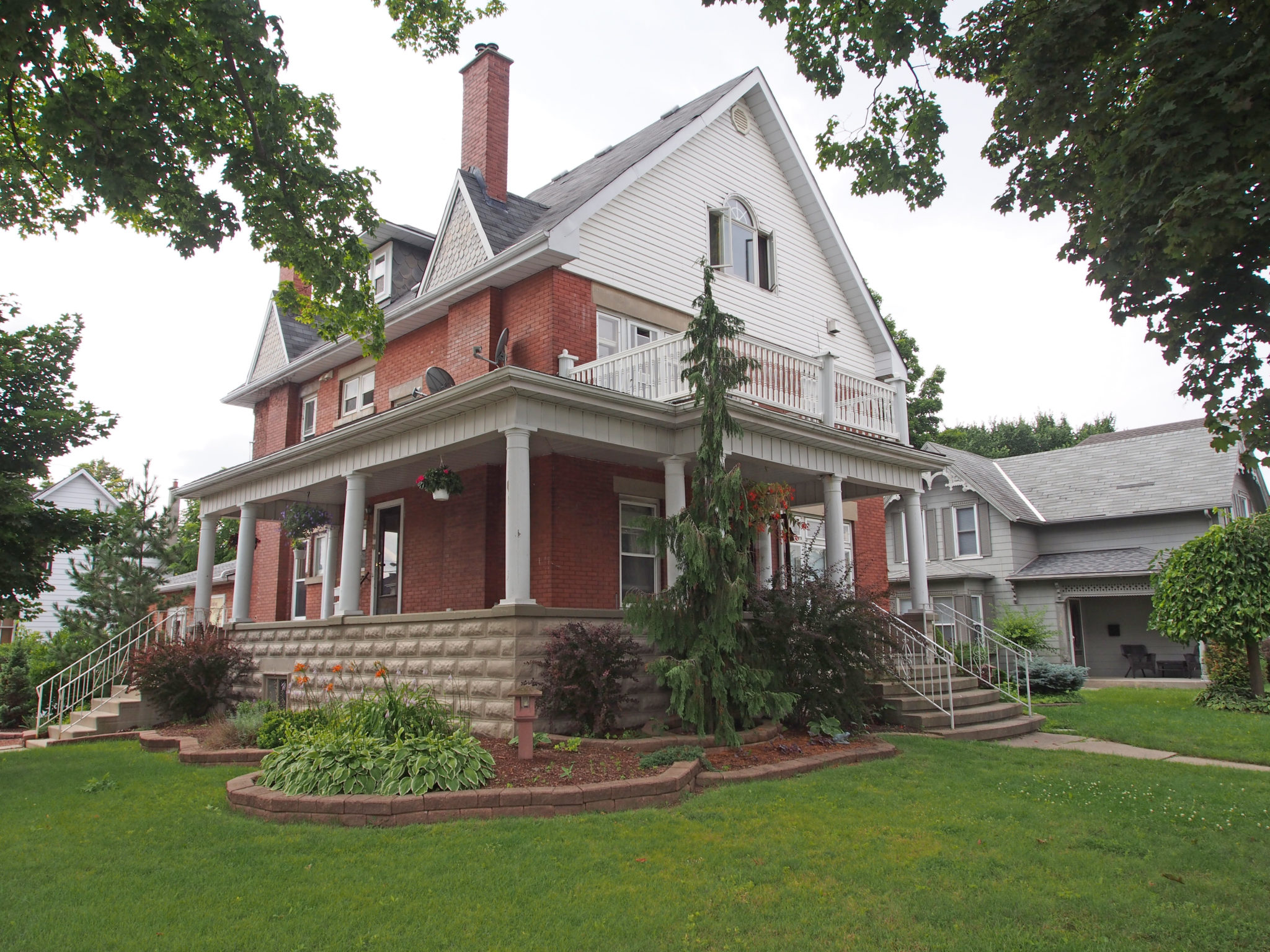 Tillsonburg, Ontario in Colour Photos â€“ My Top 12 Picks Barbara RauÃ©