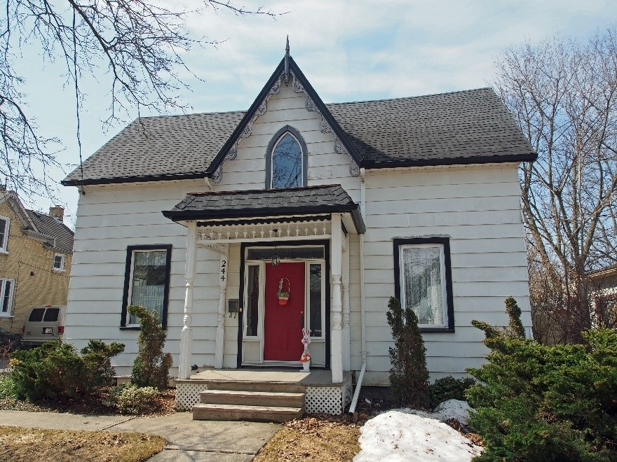 Regency Cottage Architectural Photos, Ontario