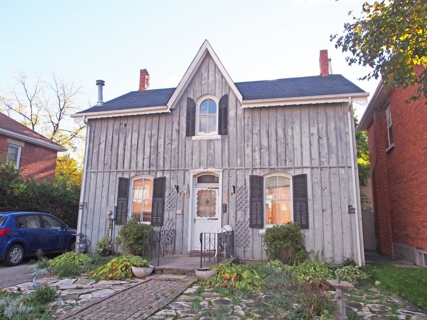 Regency Cottage Architectural Photos, Ontario