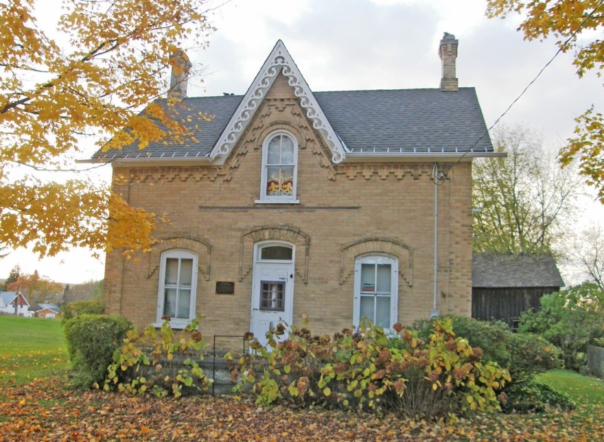 Regency Cottage Architectural Photos, Ontario